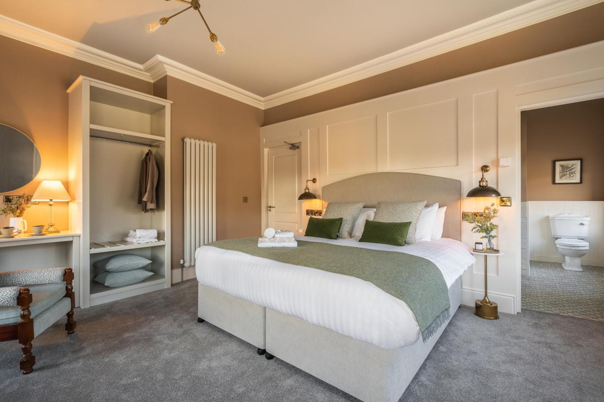 Creighton Hotel Clones Εξωτερικό φωτογραφία